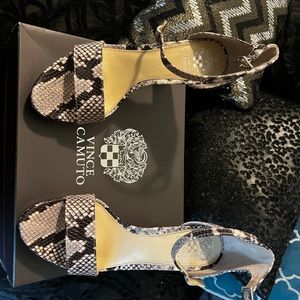 Vince Camuto Snake skin heels